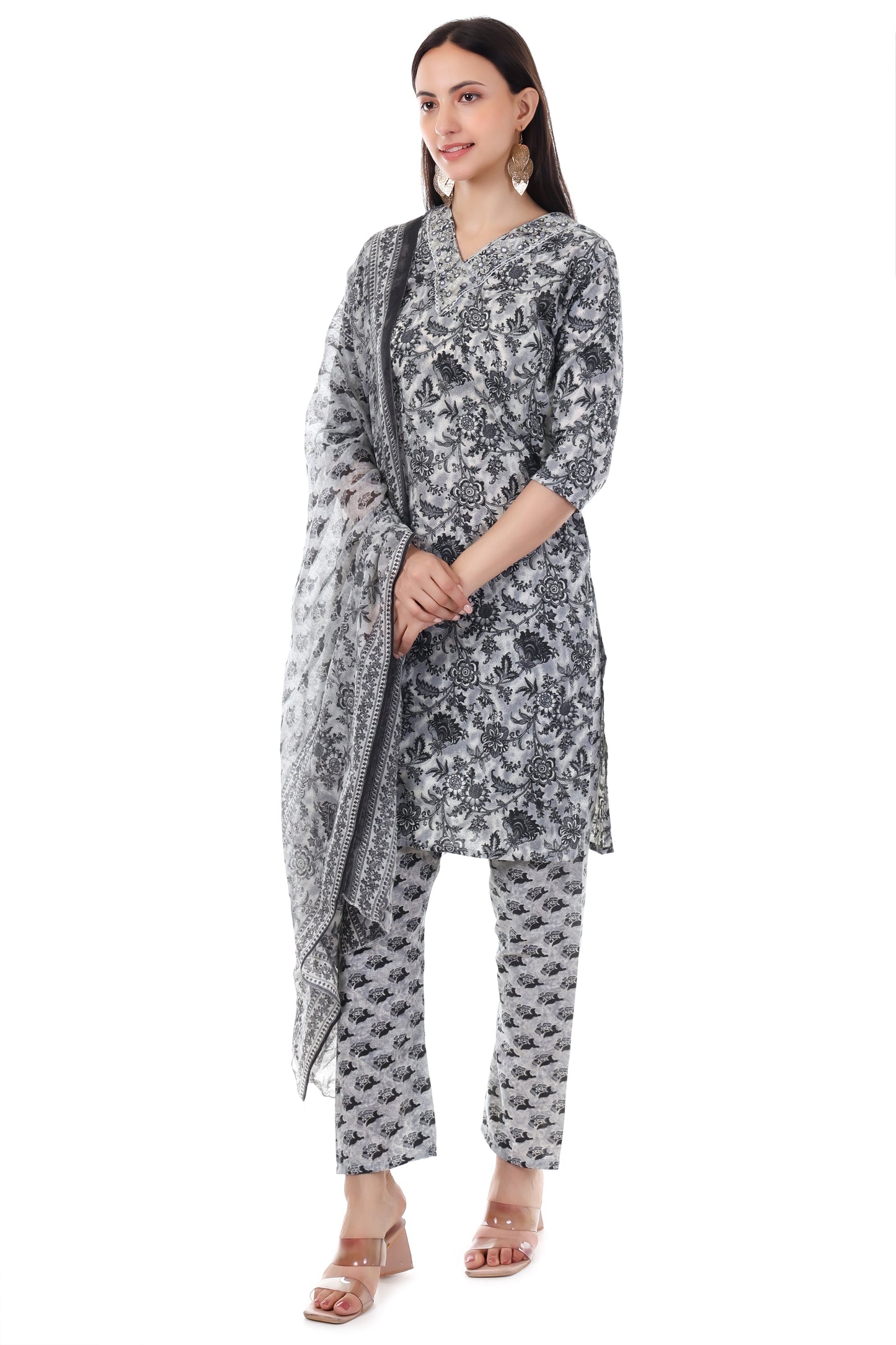 Black printed kurta with a contrasting pants and dupatta